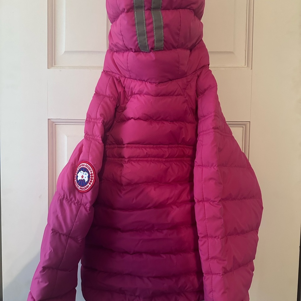 Canada Goose girls Pink Cypress Logo Quilted jacket
Lightly Used - Picture 4 of 7